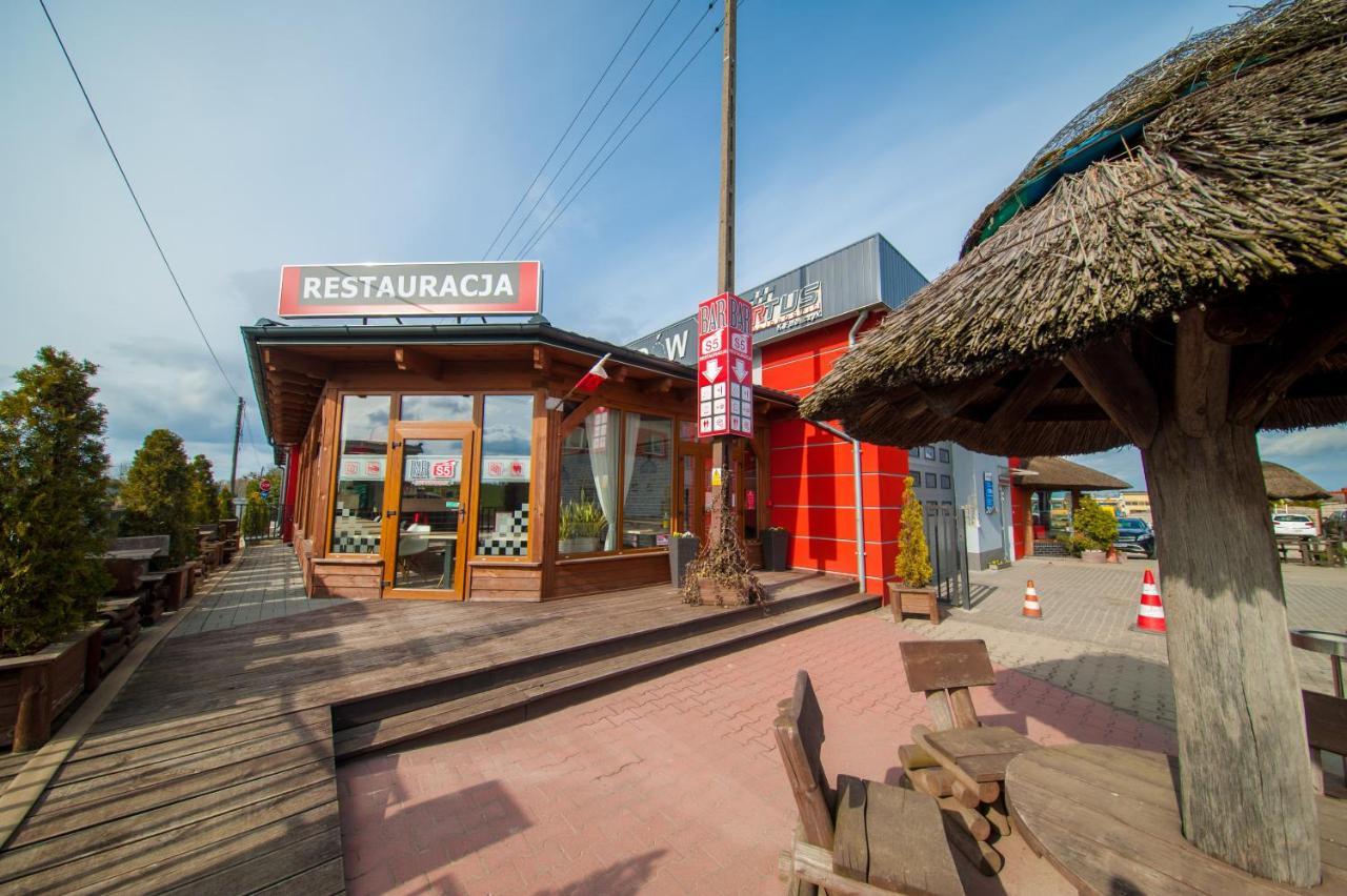 Motel S5 Zbrachlin Bagian luar foto