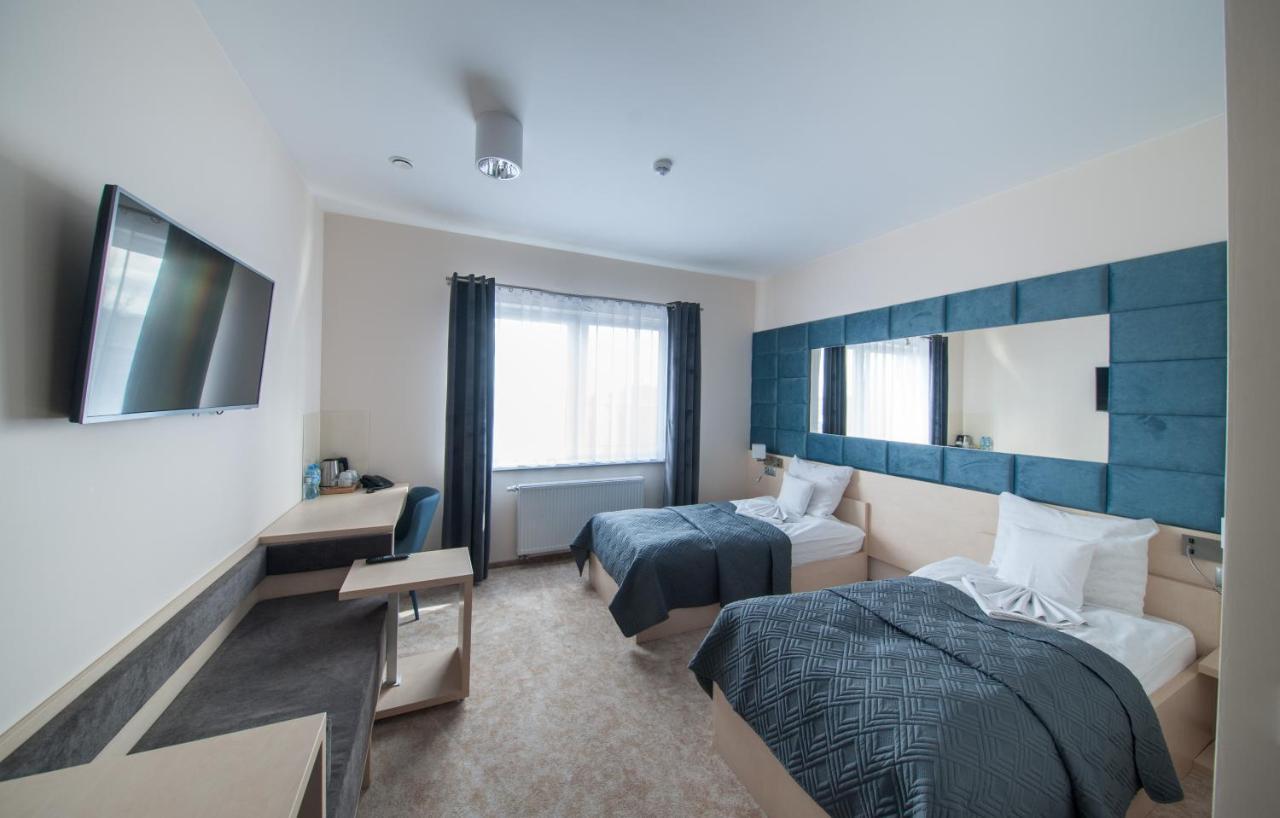 Motel S5 Zbrachlin Bagian luar foto