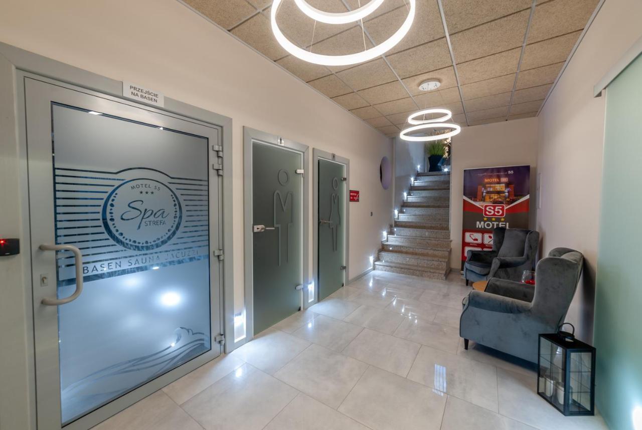 Motel S5 Zbrachlin Bagian luar foto