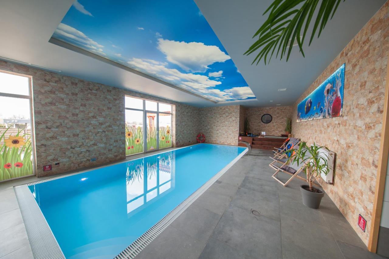 Motel S5 Zbrachlin Bagian luar foto
