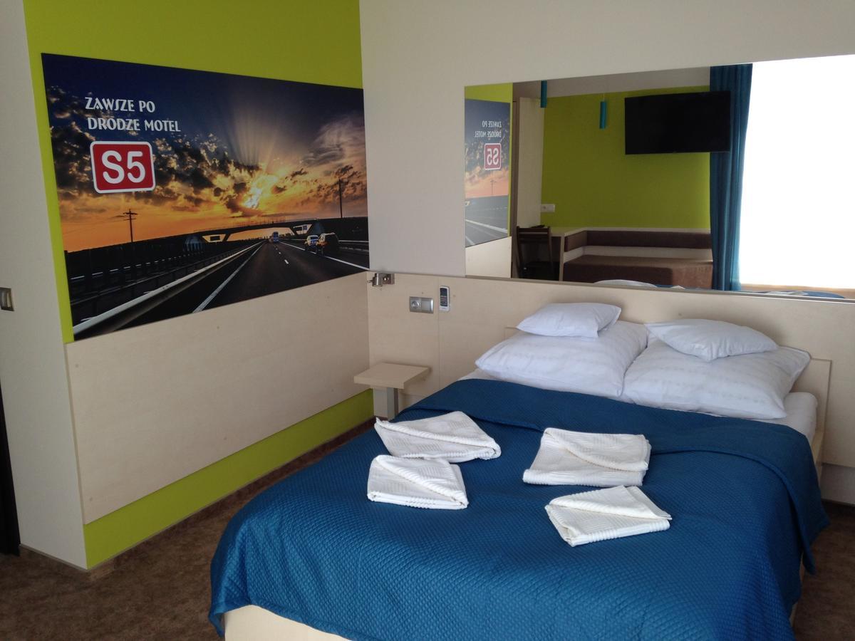 Motel S5 Zbrachlin Bagian luar foto