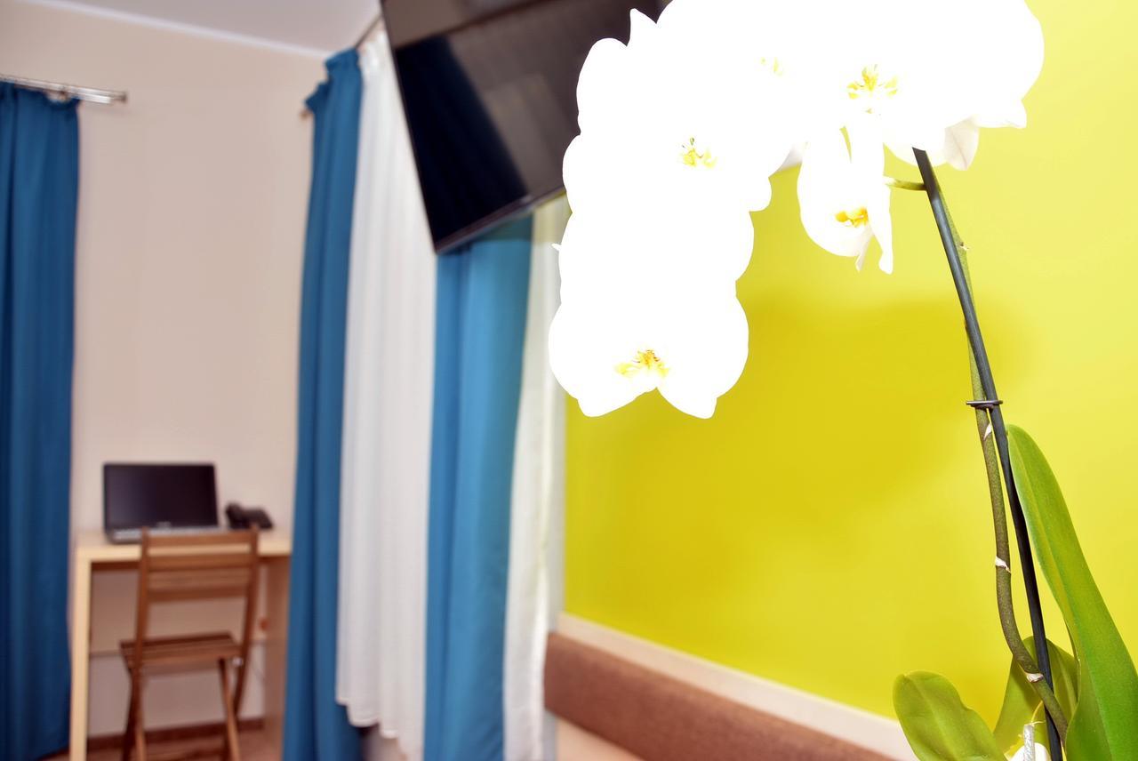 Motel S5 Zbrachlin Bagian luar foto